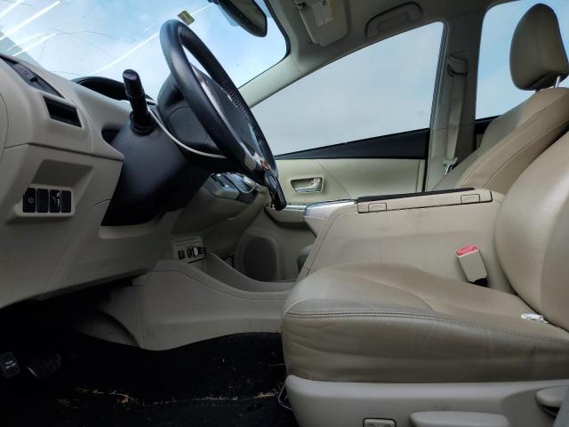 2013 Toyota Prius v Five