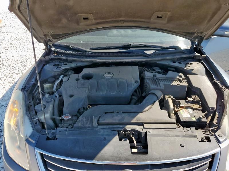 2010 Nissan Altima Base