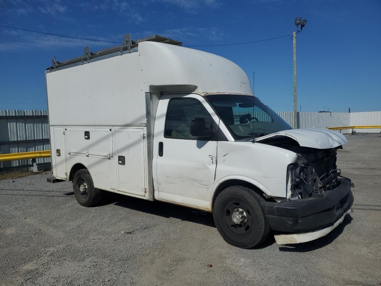 2014 Chev Express Commercial C