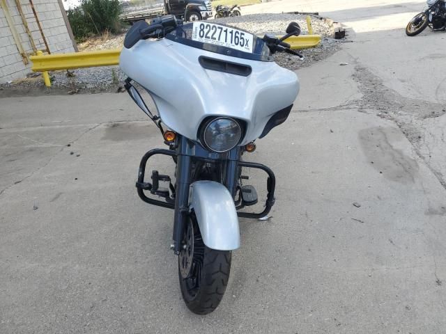 2019 Harley-Davidson Flhxs