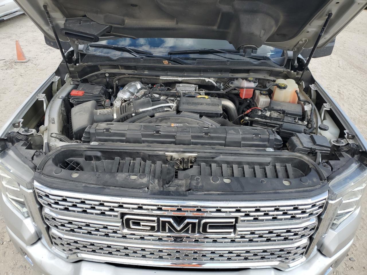 2023 GMC Sierra