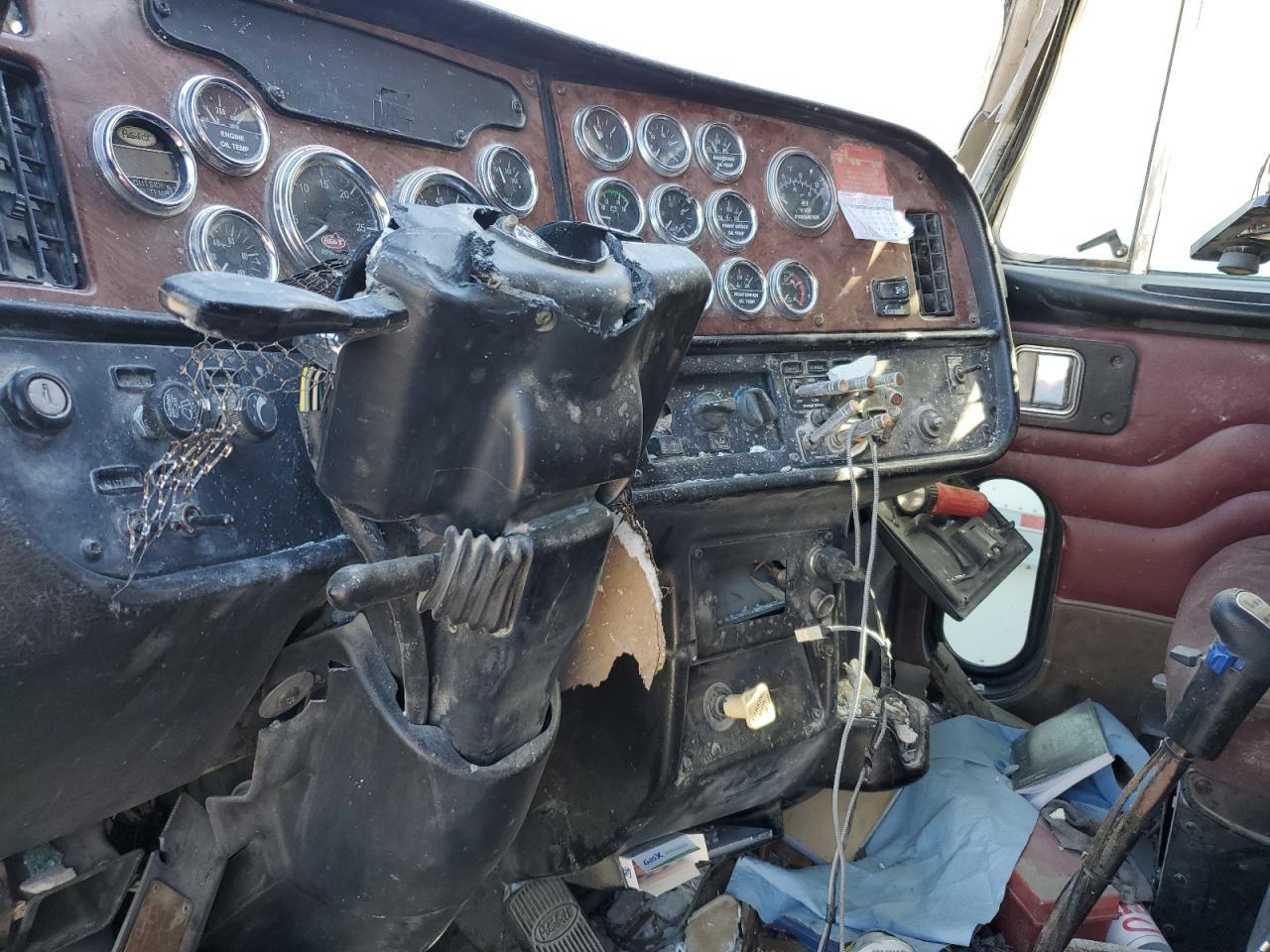 2005 Peterbilt 378 Dump Truck