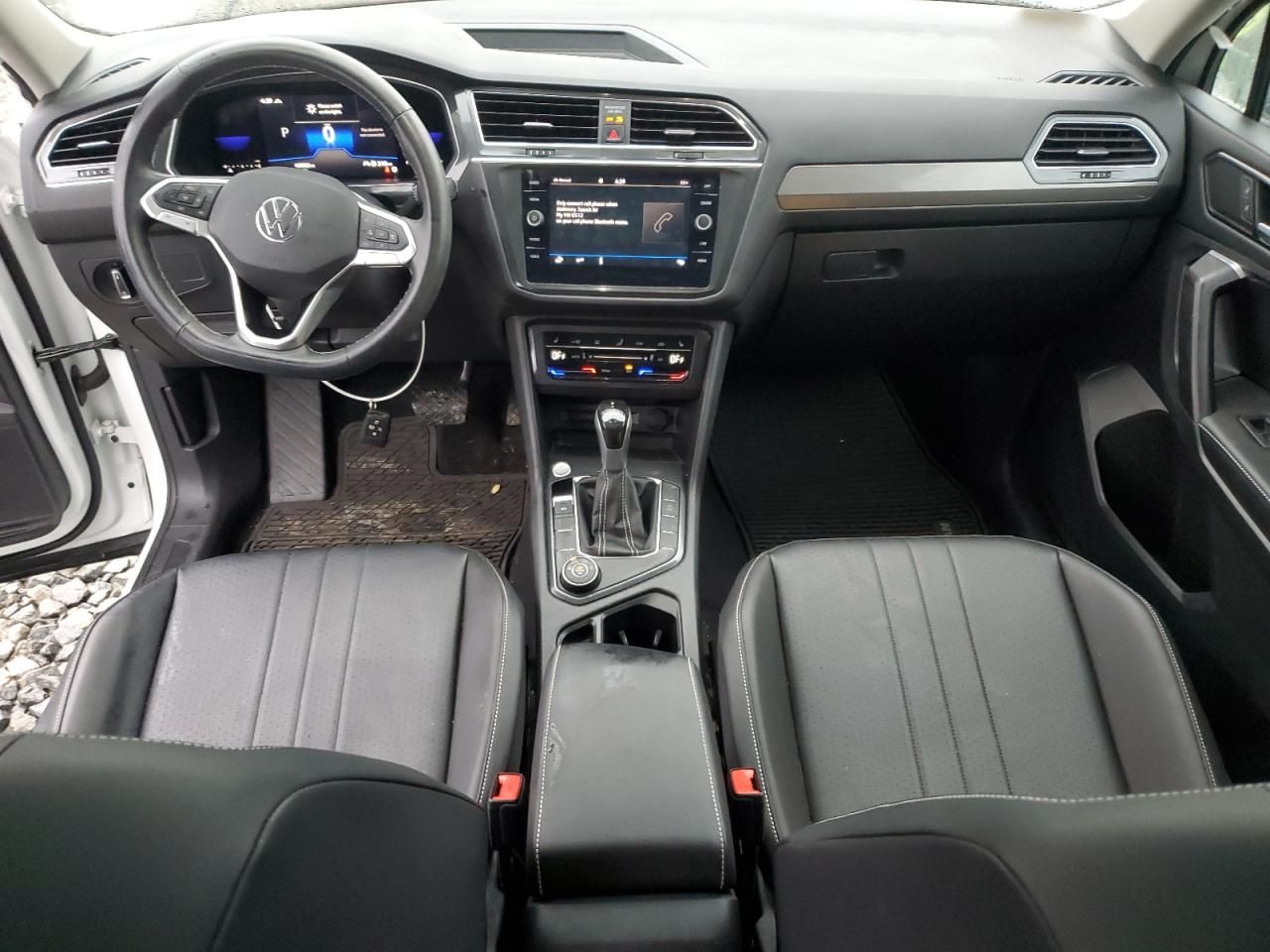 2022 Volkswagen Tiguan se