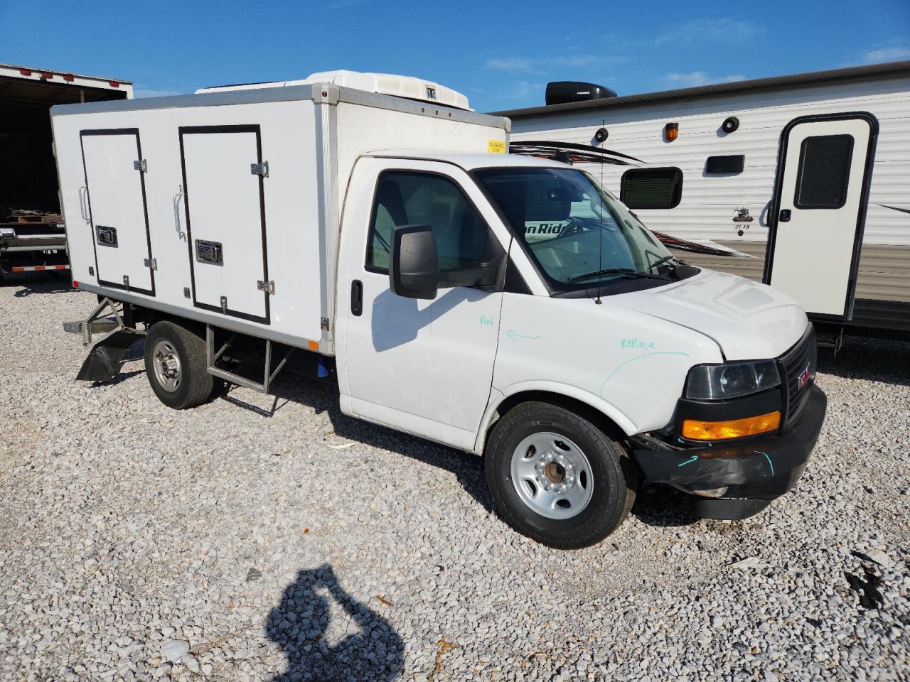 2024 GMC Savana Cutaway G3500