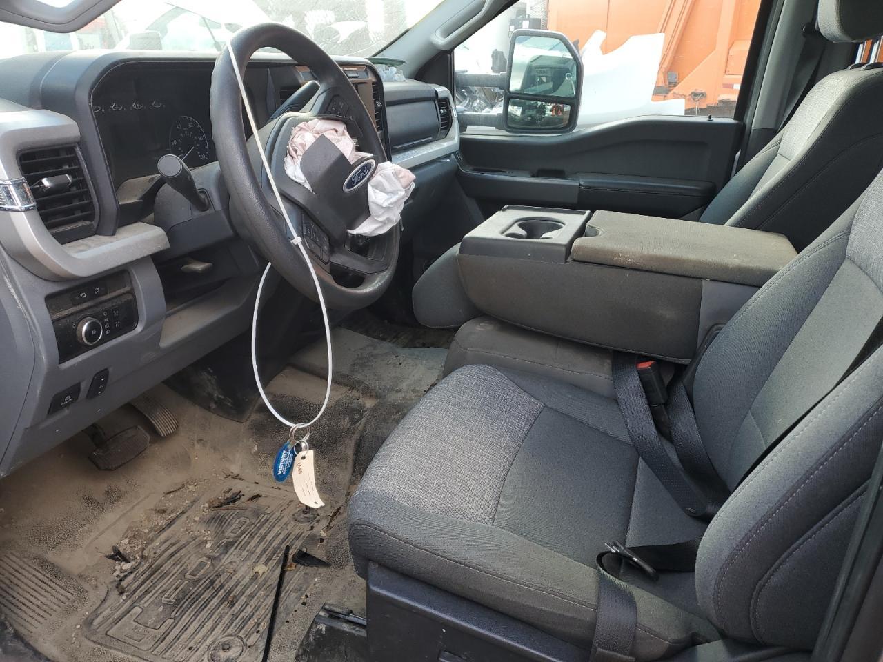 2024 Ford Super Duty F-550 XLT