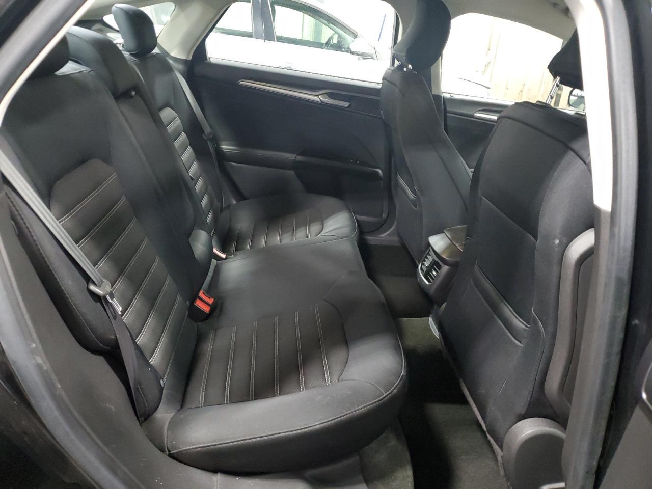 2015 Ford Fusion se