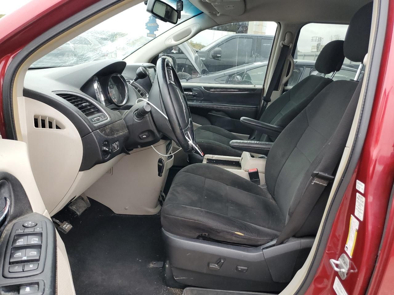 2012 Chrysler Town & Country Touring