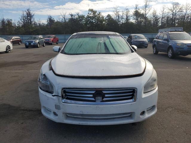 2014 Nissan Maxima s