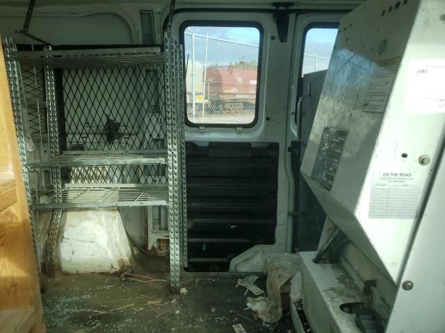 2005 Other G3500 4X2 Cargo