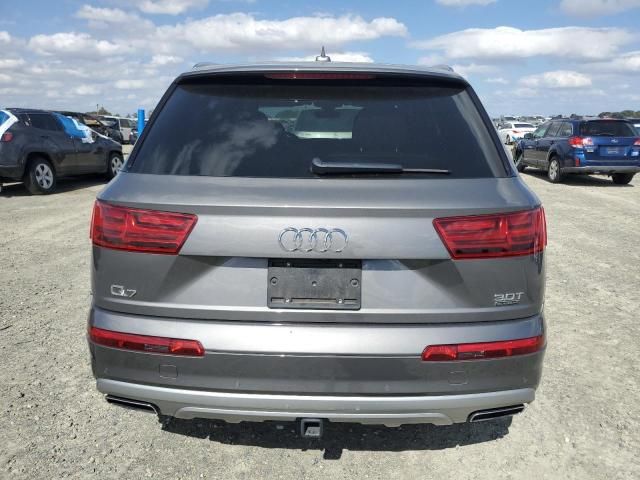 2017 Audi Q7 Premium Plus