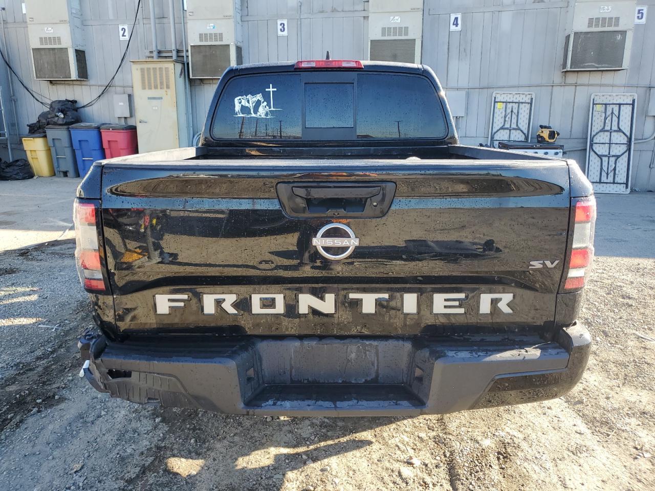 2022 Nissan Frontier sv