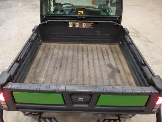 2016 John Deere Gator