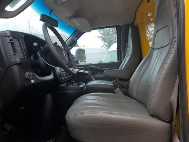 2023 GMC Savana Cutaway G3500