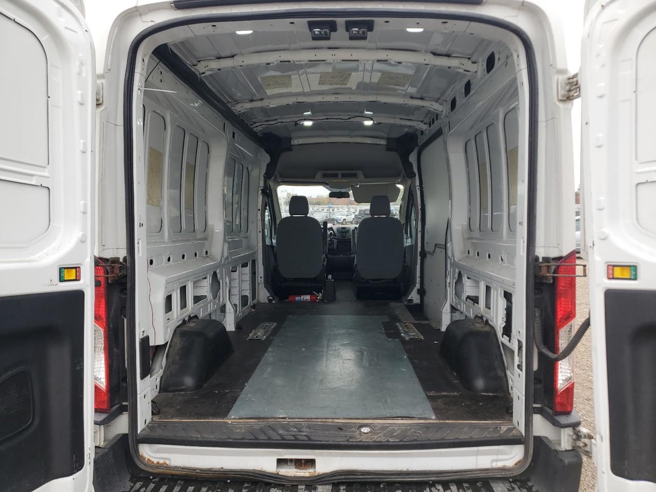 2015 Ford Transit 250 Delivery Van