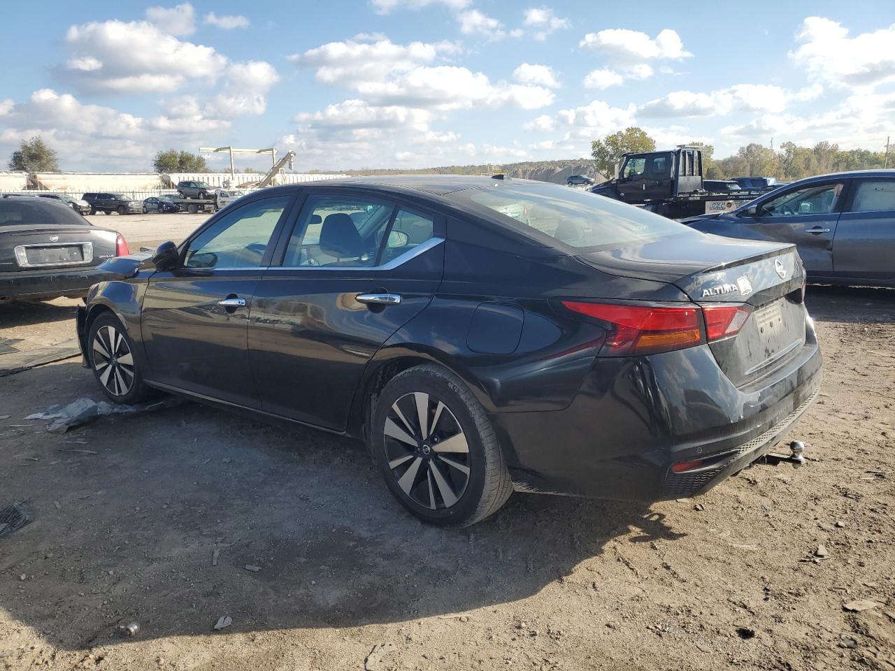 2021 Nissan Altima sv