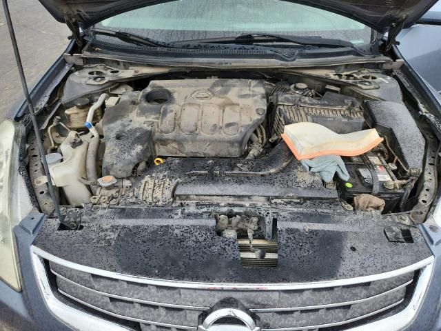 2010 Nissan Altima Base