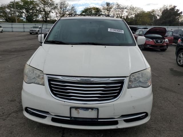 2013 Chrysler Town & Country Touring
