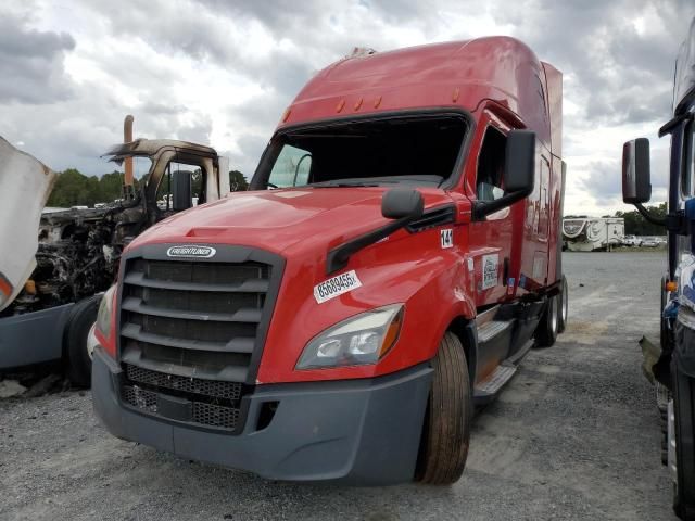 2020 Freightliner Cascadia 126 Semi Truck