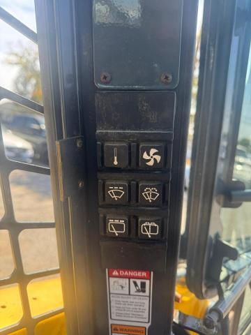 2018 Gehl 2018 Gbic R135-Skid Steer Loaders Skid Steer LOA