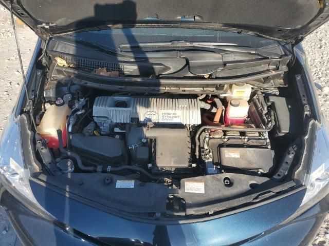 2017 Toyota Prius V