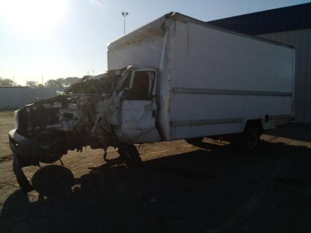 2009 Ford Econoline E350 Super Duty Cutaway Van