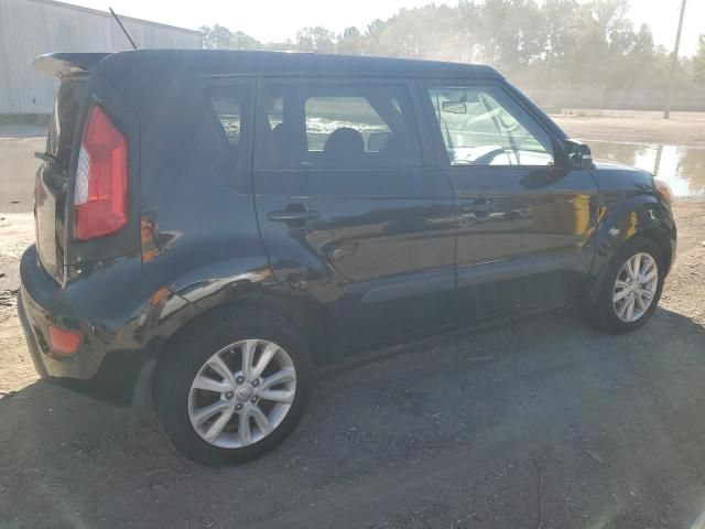 2013 KIA Soul +