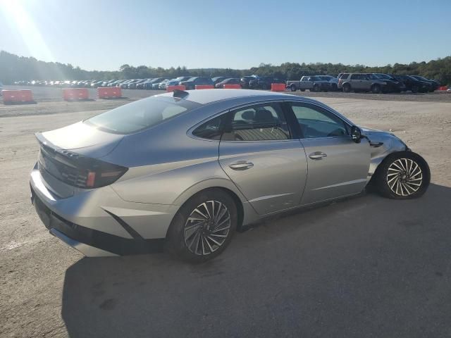 2025 Hyundai Sonata Hybrid