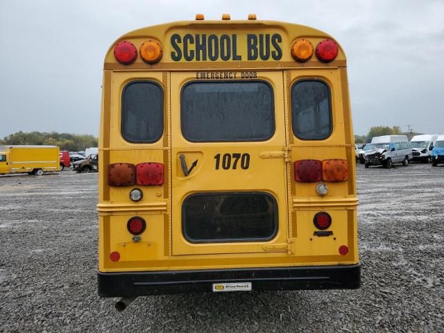 2006 GMC Savana Cutaway G3500
