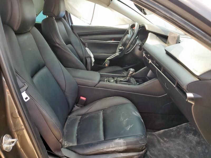 2019 Mazda 3 Preferred Plus