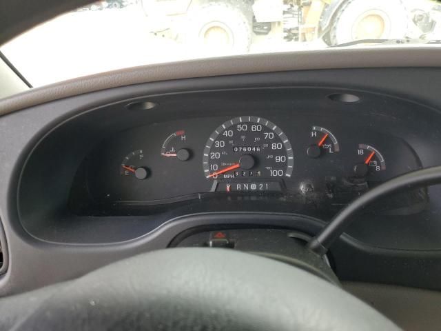2003 Trail King 2003 Ford Econoline E350 Super Duty Cutaway Van
