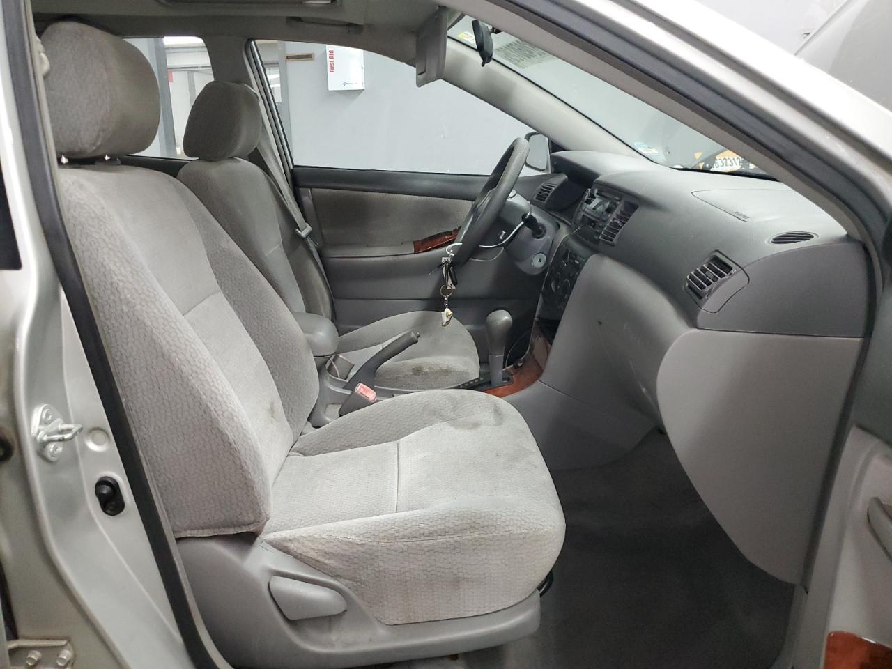 2004 Toyota Corolla ce