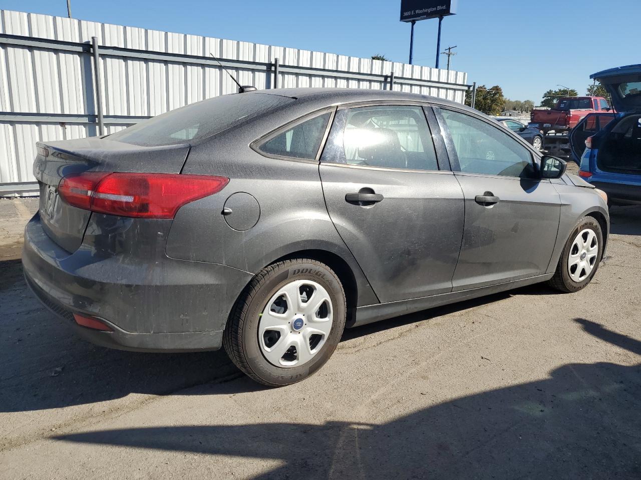 2016 Ford Focus s