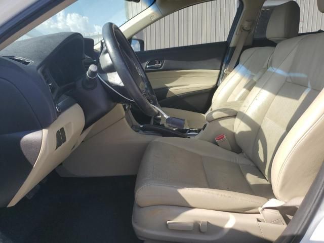 2013 Acura ILX Hybrid Tech