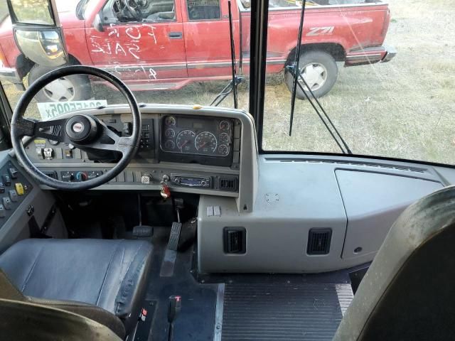 2009 Thomas SAF-T-LINER HDX-School Bus