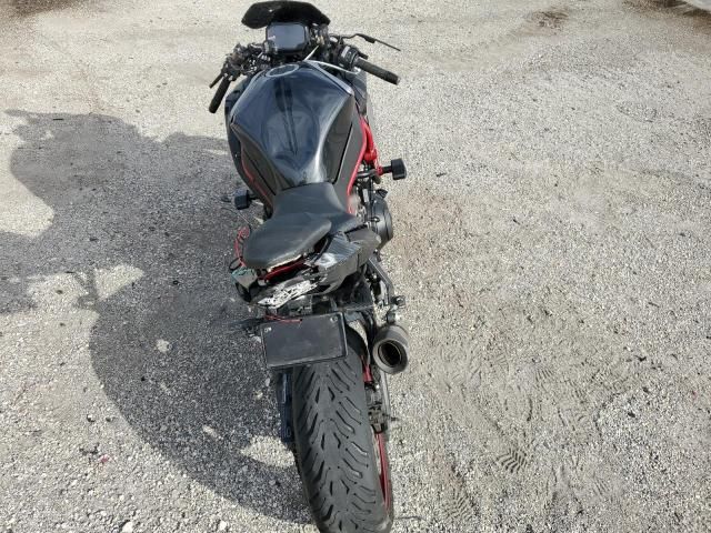 2023 Kawasaki ZR1000 K