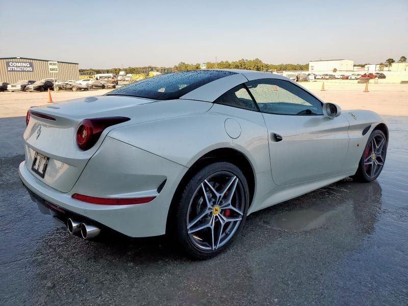 2016 Ferrari California T