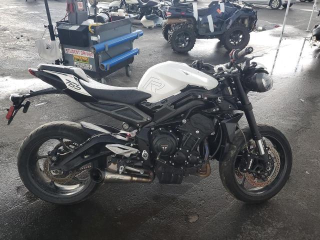 2024 Triumph 2024 Triumph Street Triple