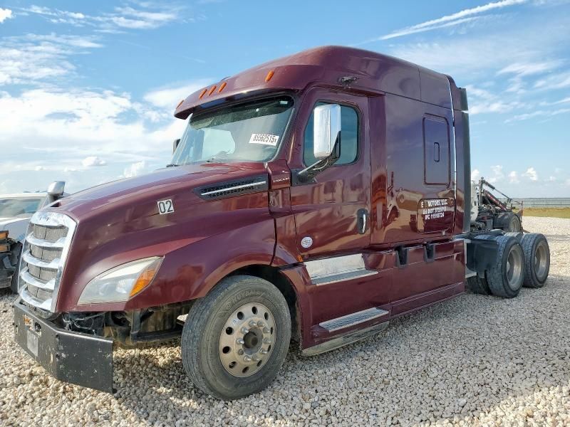 2020 Freightliner Cascadia