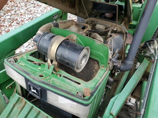 1994 John Deere 770 Tractor
