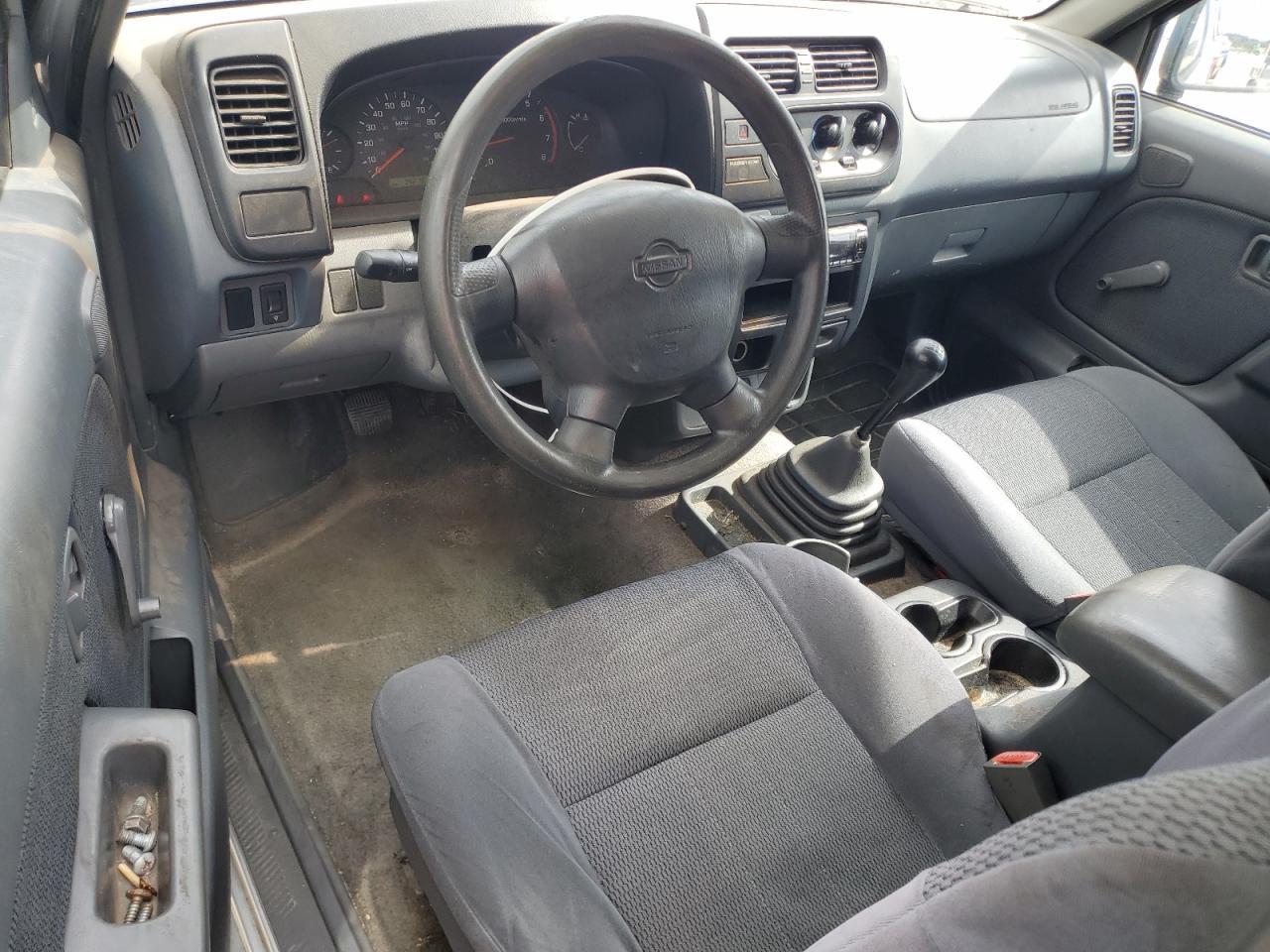 2001 Nissan Frontier King cab xe