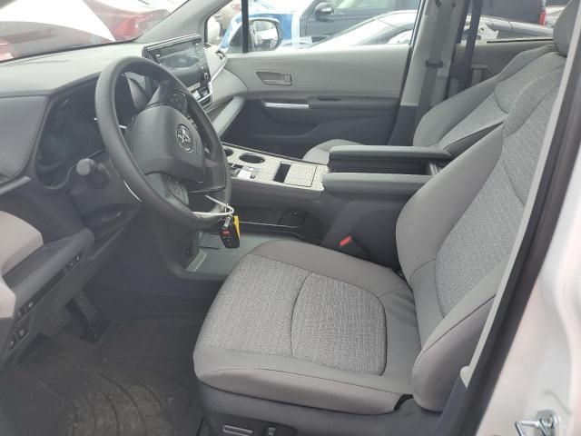 2024 Toyota Sienna LE