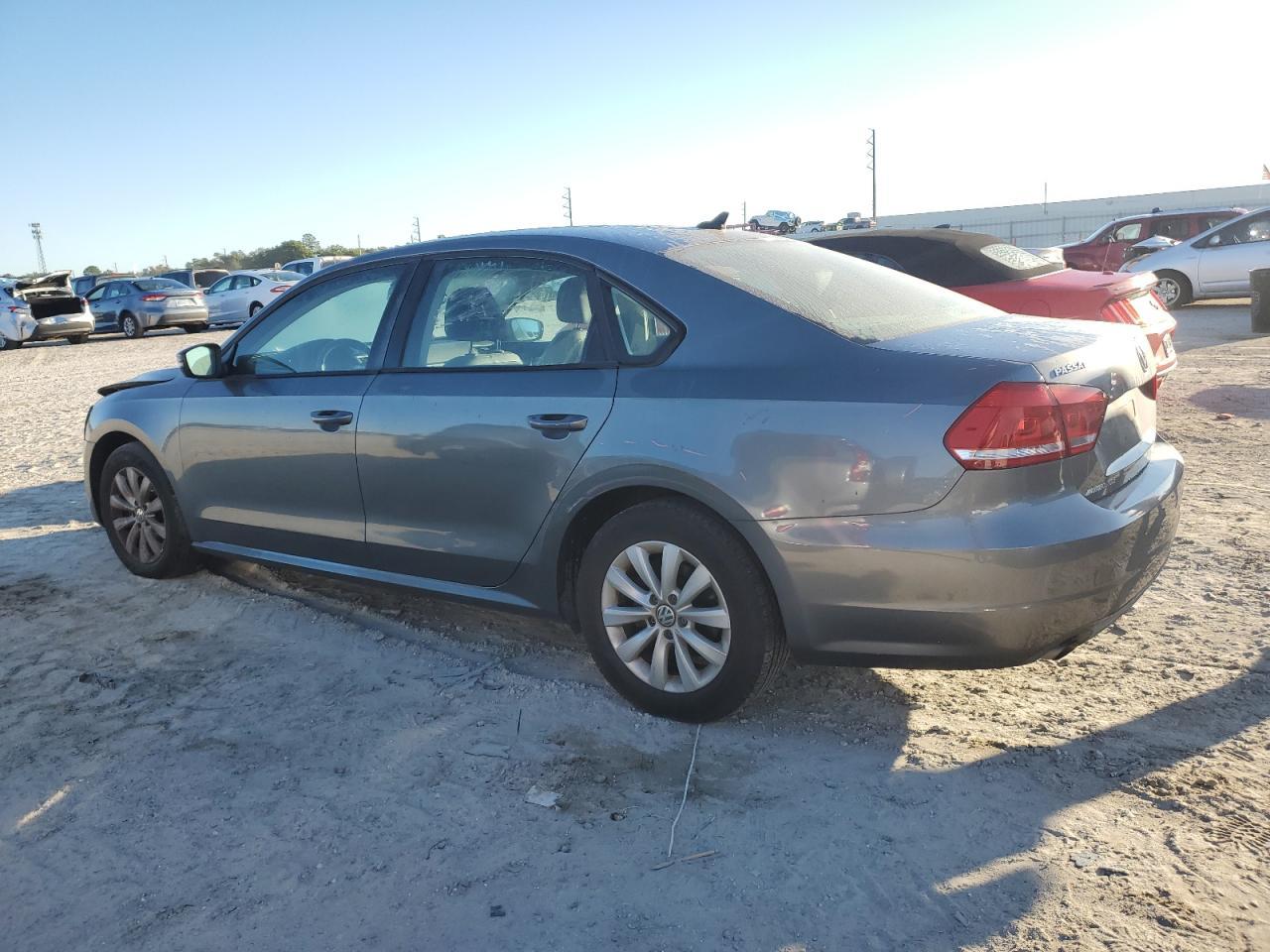 2014 Volkswagen Passat s
