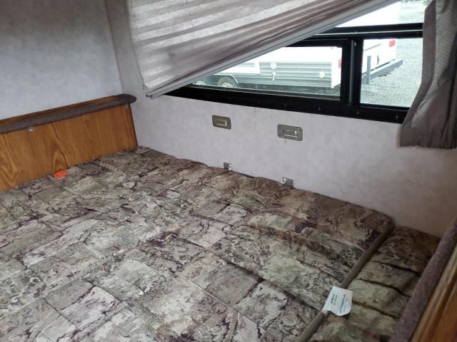 2004 Arctic Fox Camper