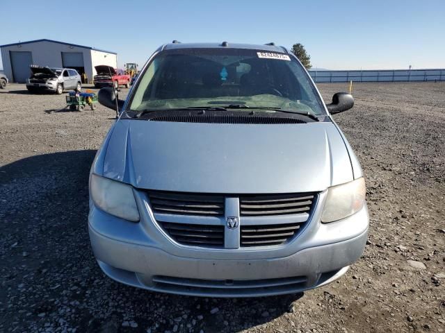 2005 Dodge Grand Caravan SE