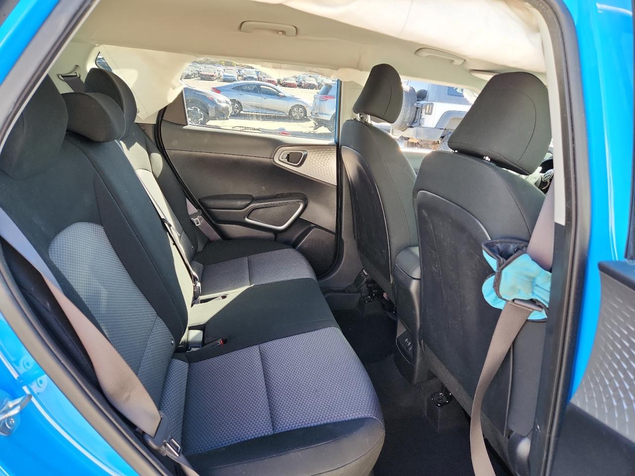 2023 KIA Soul lx
