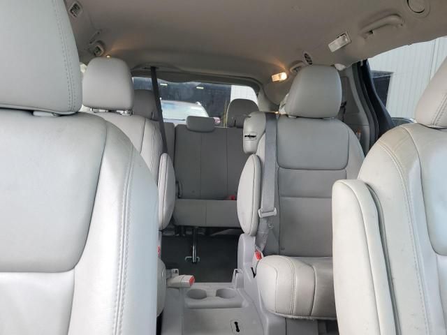 2017 Toyota Sienna XLE
