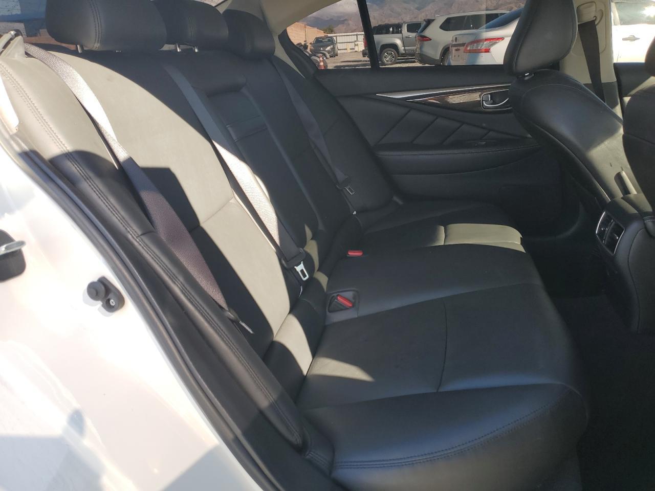 2018 Infiniti Q50 Luxe