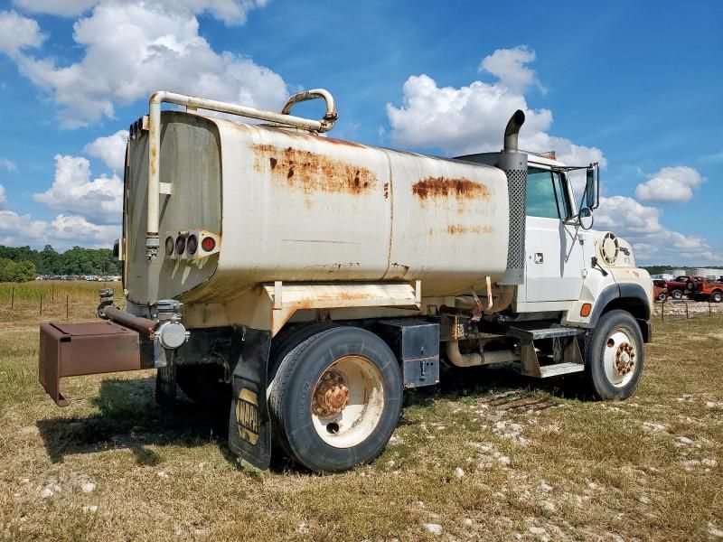 1995 Ford LA9000 Water Truck
