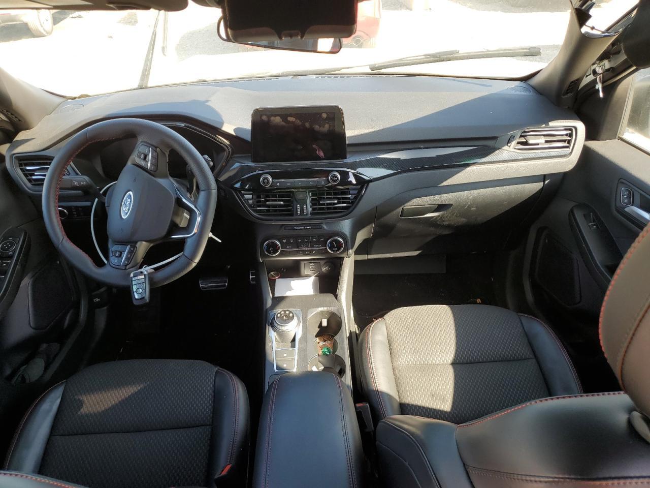 2024 Ford Escape st Line