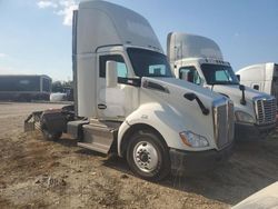 Salvage trucks for sale at Kansas City, KS auction: 2017 Kenworth T680 Semi Truck